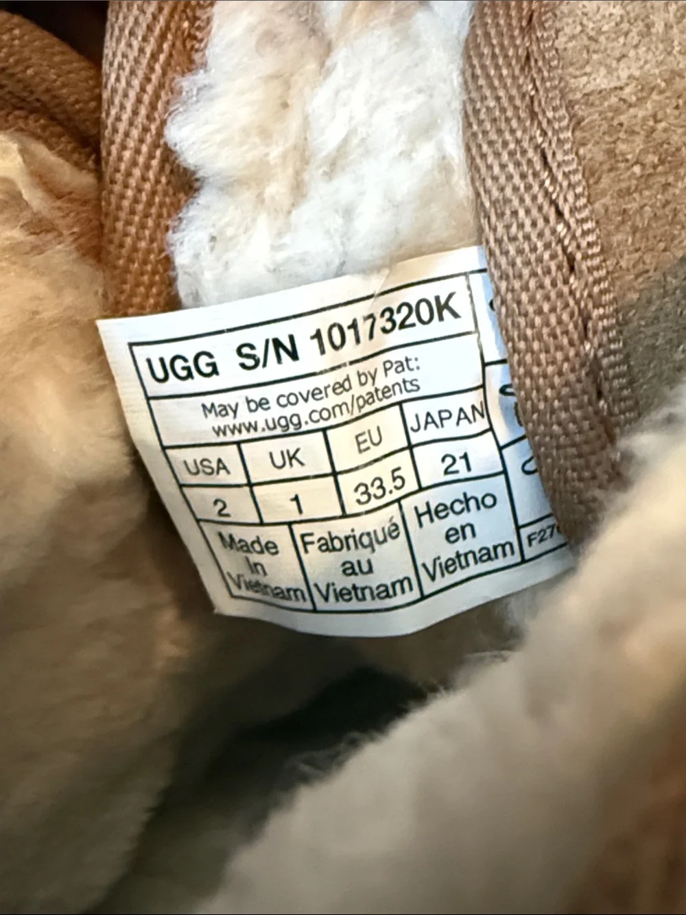 UGG guc light